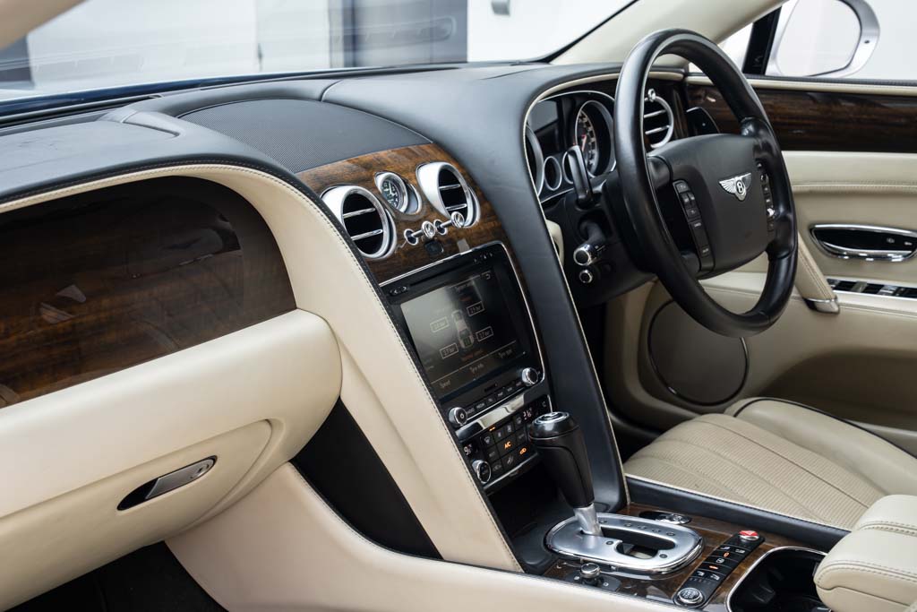 BENTLEY FLYING SPUR 'W12'