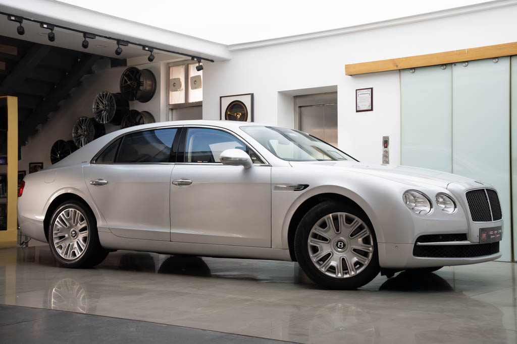BENTLEY FLYING SPUR 'W12'