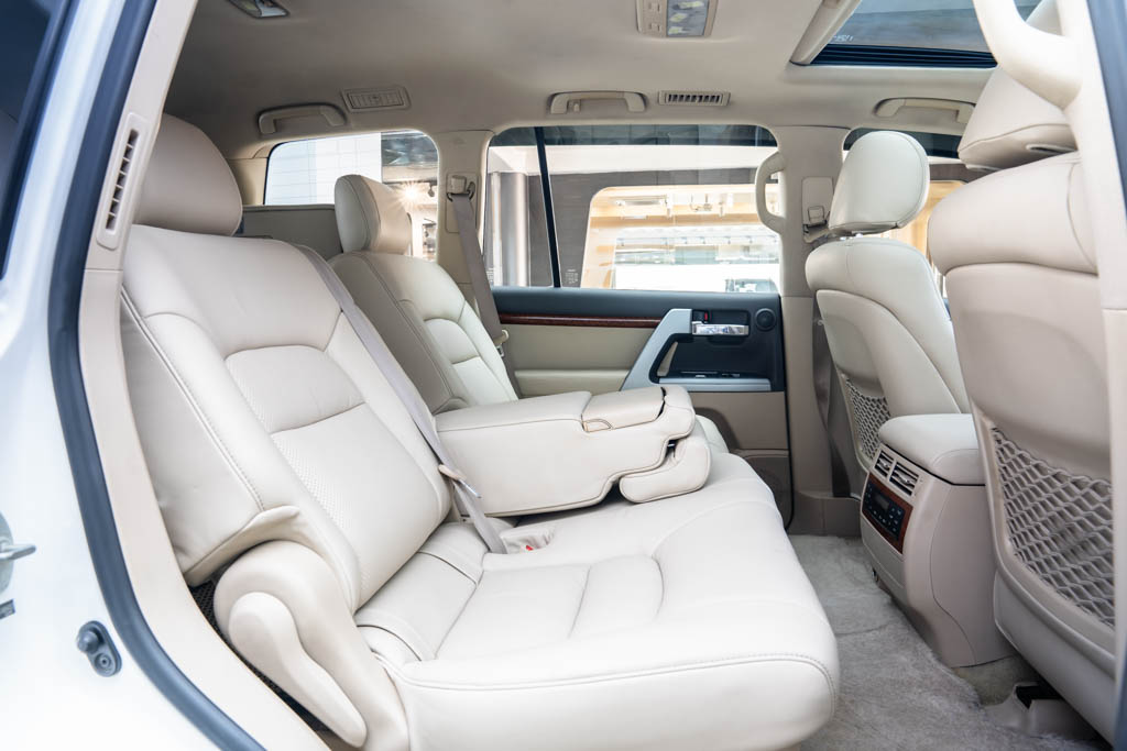 TOYOTA LAND CRUISER LC200 VX