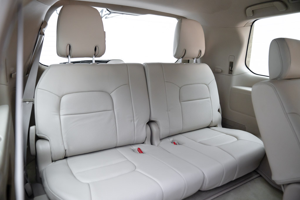 TOYOTA LAND CRUISER LC200 VX