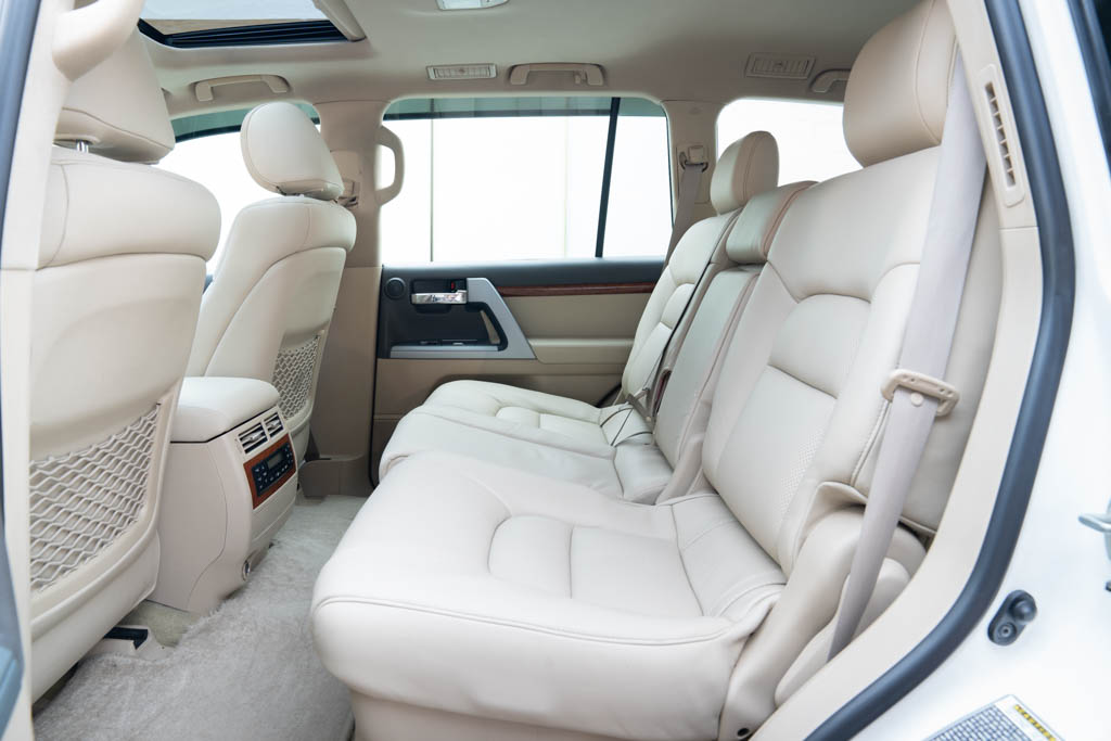 TOYOTA LAND CRUISER LC200 VX