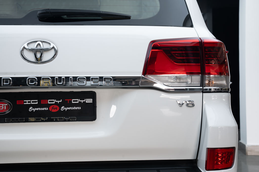 TOYOTA LAND CRUISER LC200 VX