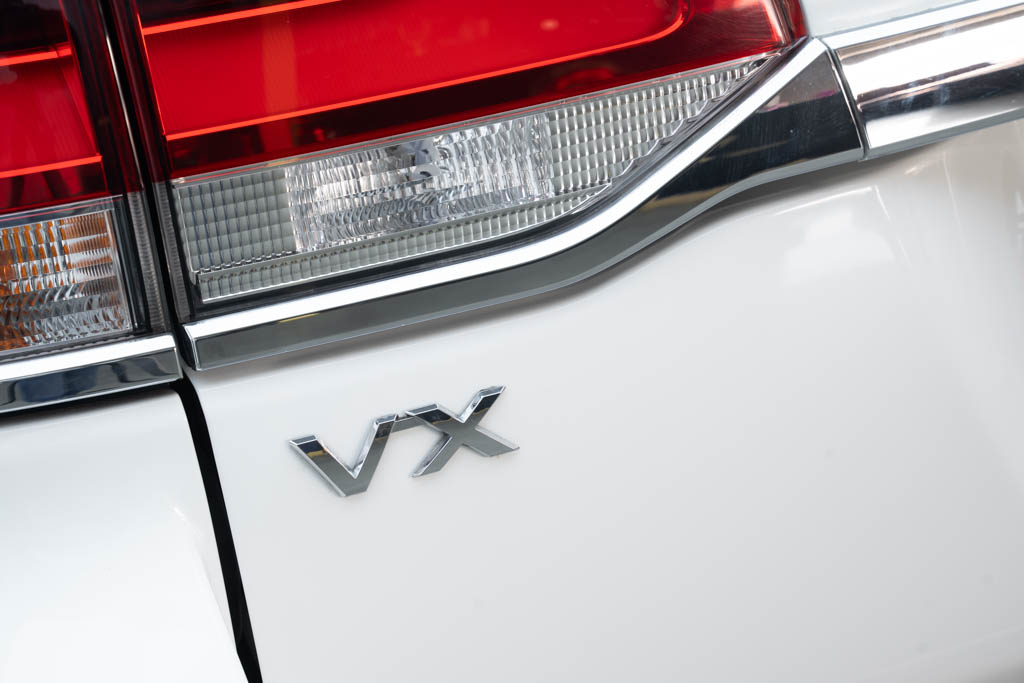 TOYOTA LAND CRUISER LC200 VX