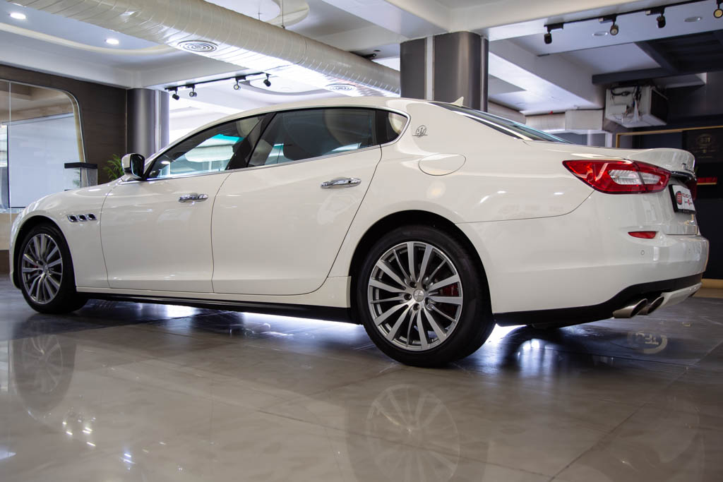 Maserati Quattroporte