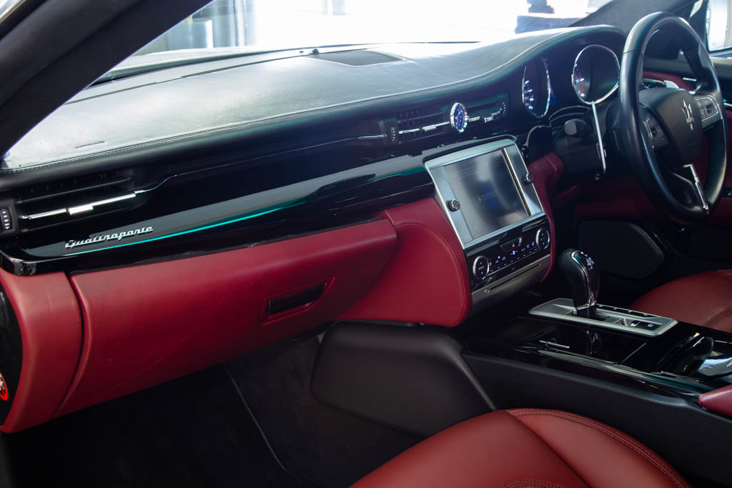 Maserati Quattroporte