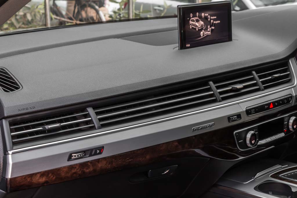 2016 Used Audi Q7 Technology