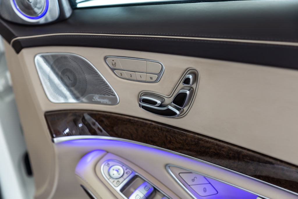 MERCEDES MAYBACH S500