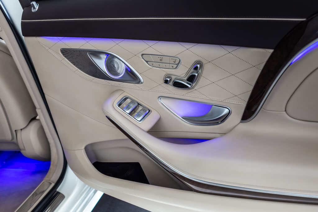 MERCEDES MAYBACH S500