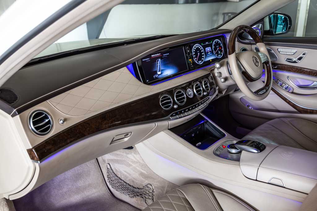 MERCEDES MAYBACH S500