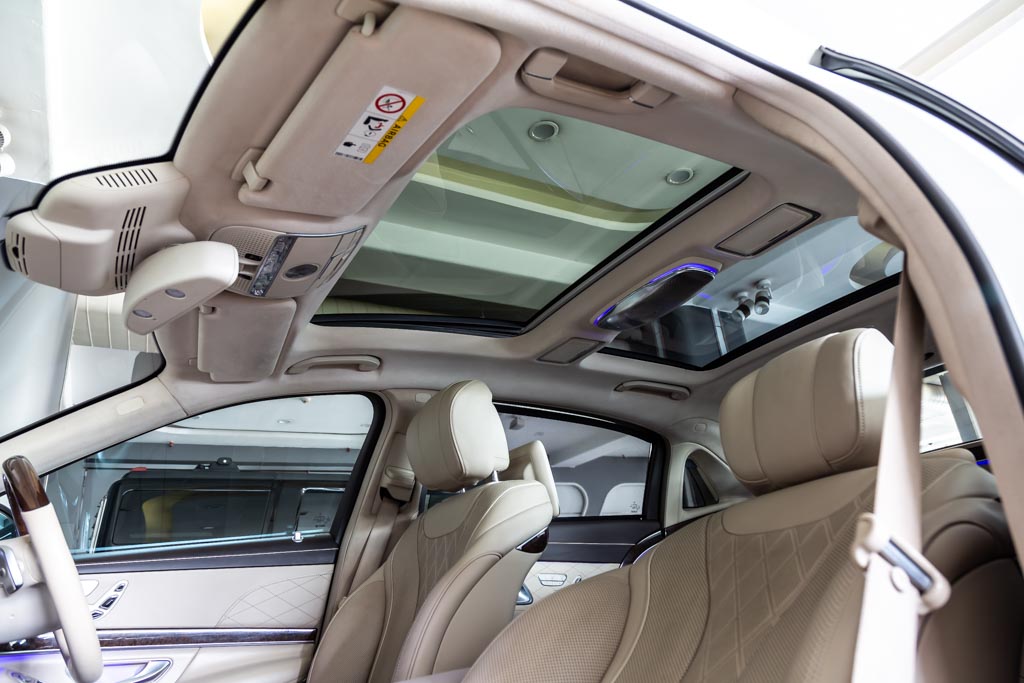 MERCEDES MAYBACH S500