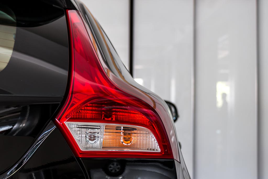 2016 Used Volvo V40 Inscription Cross Country