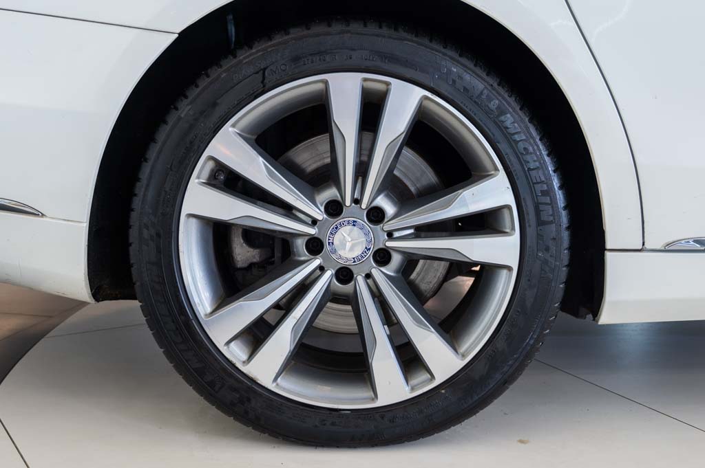 MERCEDES MAYBACH S500