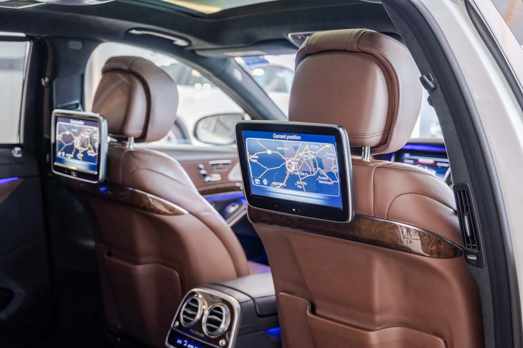 MERCEDES MAYBACH S500