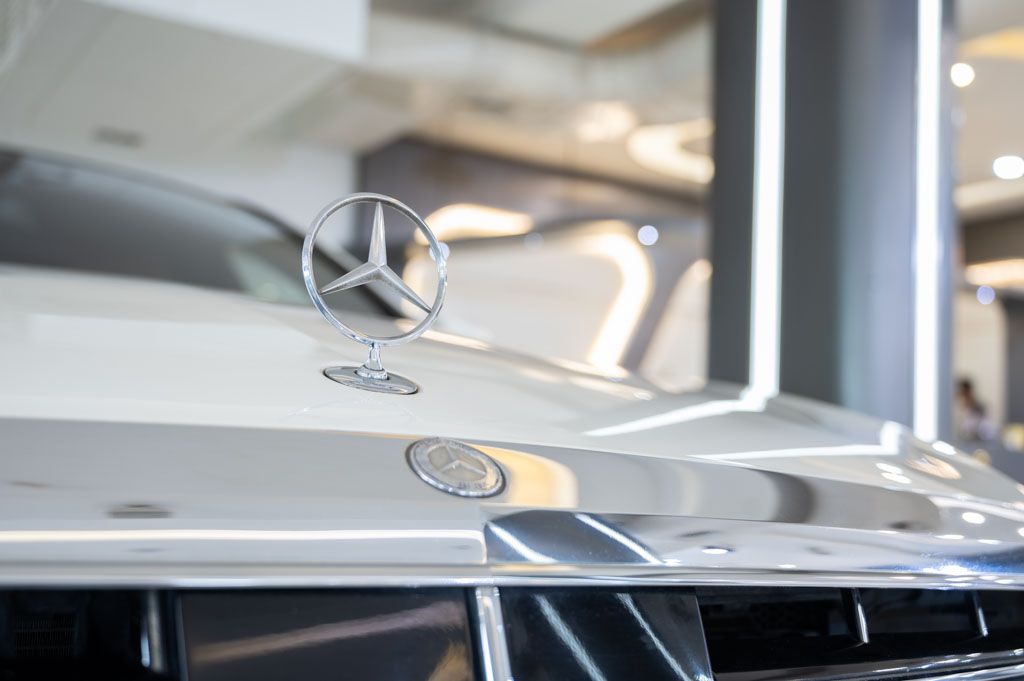 MERCEDES MAYBACH S500