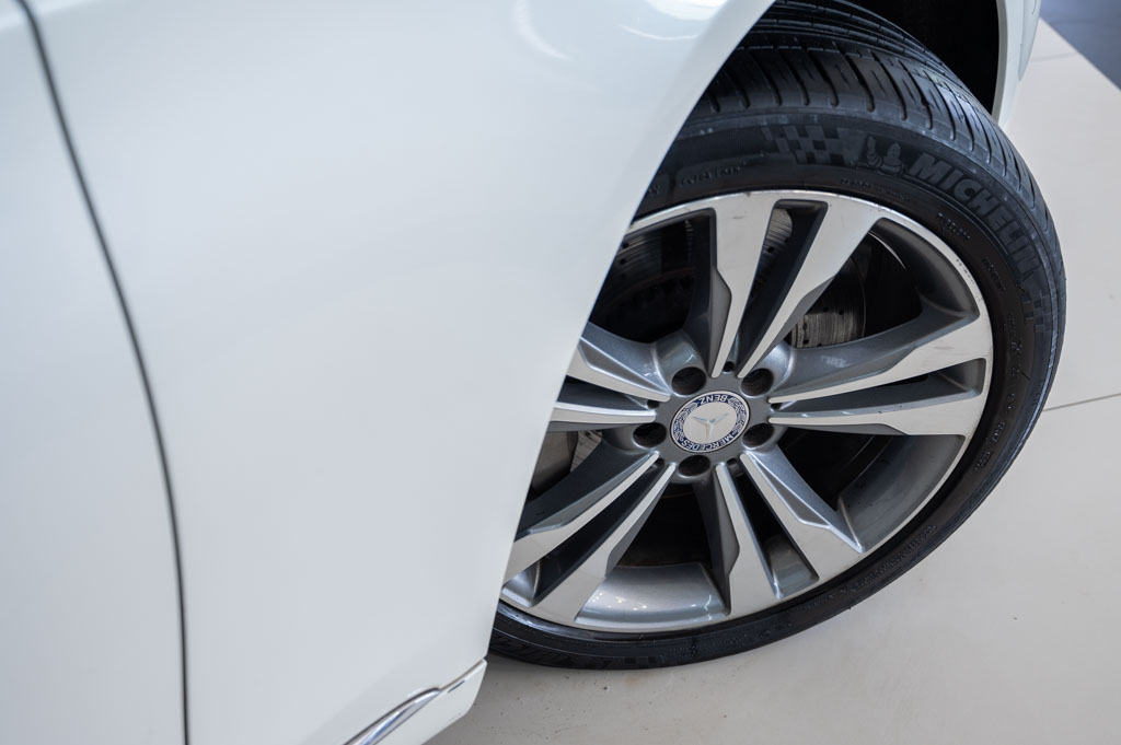 MERCEDES MAYBACH S500