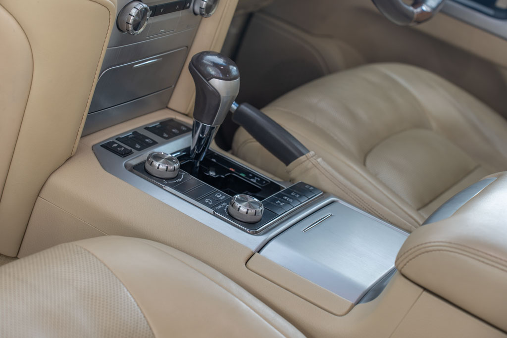 TOYOTA LAND CRUISER LC200 VX