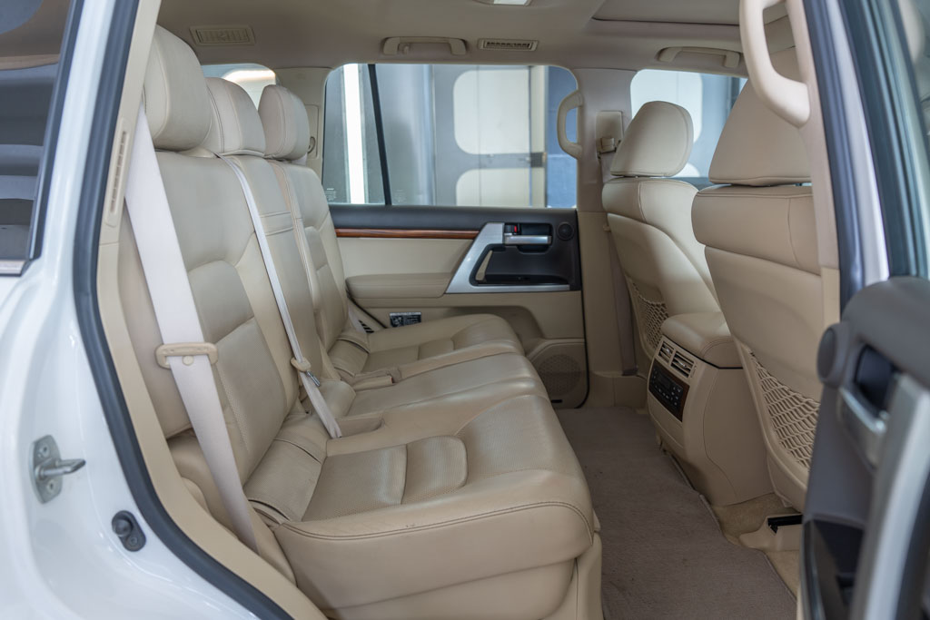 TOYOTA LAND CRUISER LC200 VX