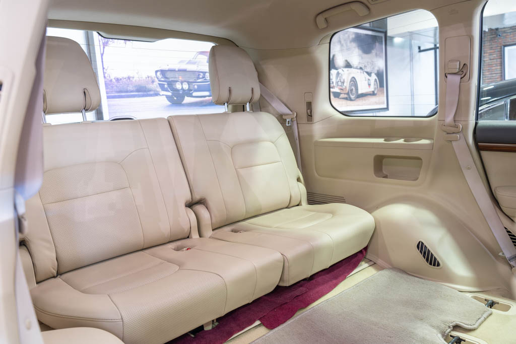 TOYOTA LAND CRUISER LC200 VX