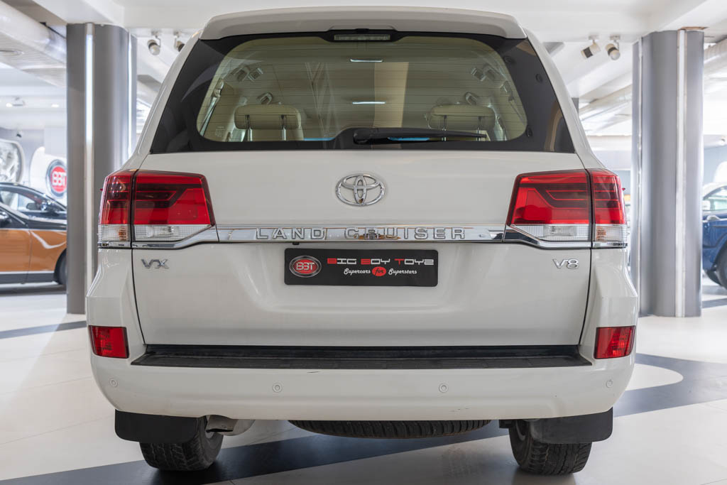 TOYOTA LAND CRUISER LC200 VX