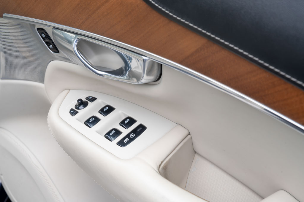 VOLVO XC90 T8 EXCELLENCE