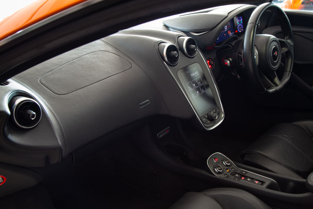 McLaren 570s Coupe
