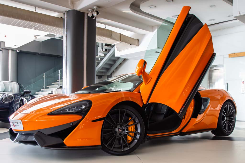 McLaren 570s Coupe