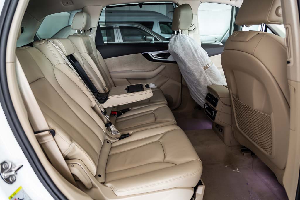 2018 Audi Q7 'Premium Plus'