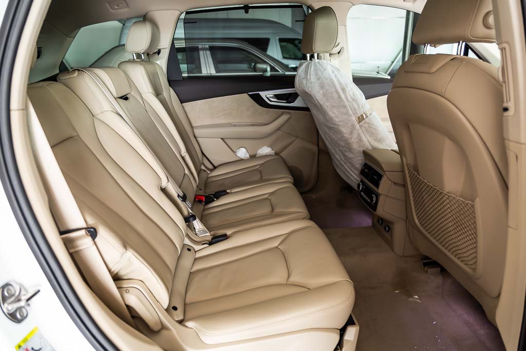 2018 Audi Q7 'Premium Plus'