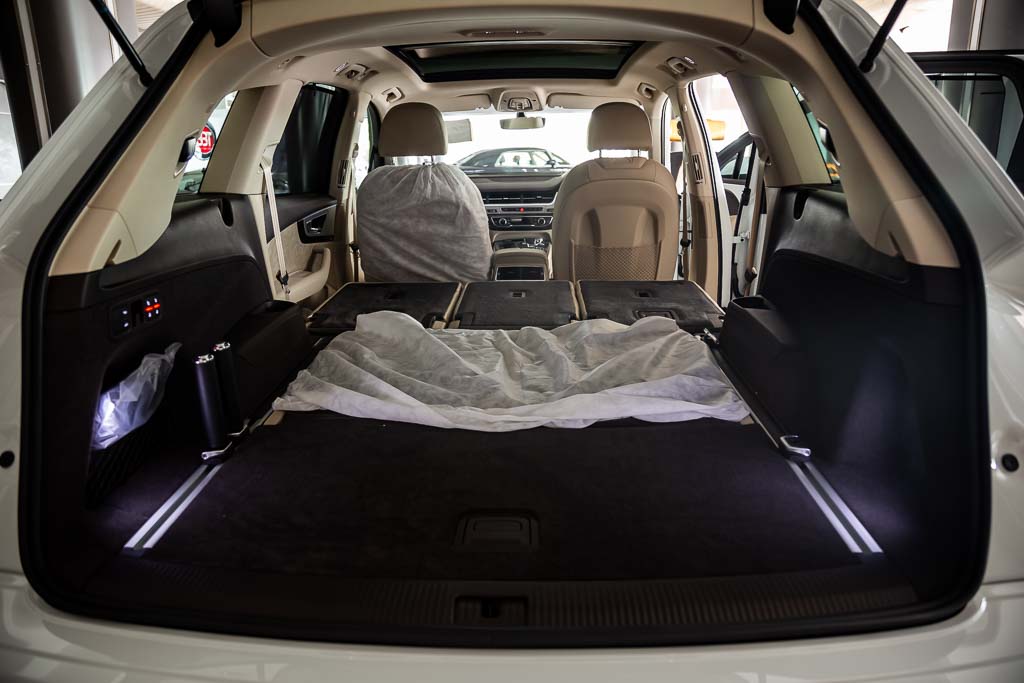 2018 Audi Q7 'Premium Plus'