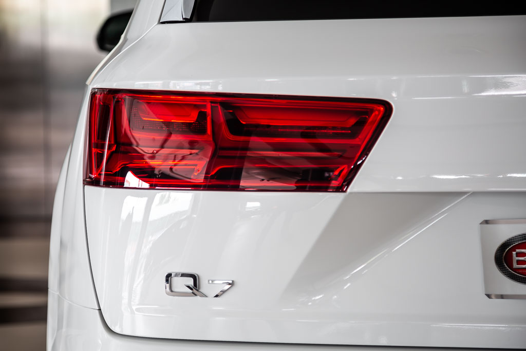 2018 Audi Q7 'Premium Plus'