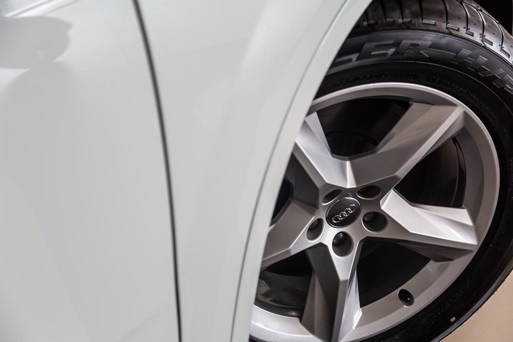 2018 Audi Q7 'Premium Plus'