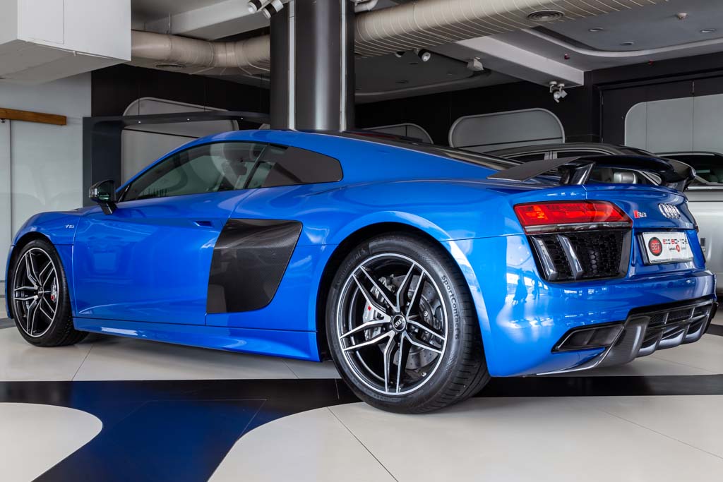 Audi R8 V10 'Plus'
