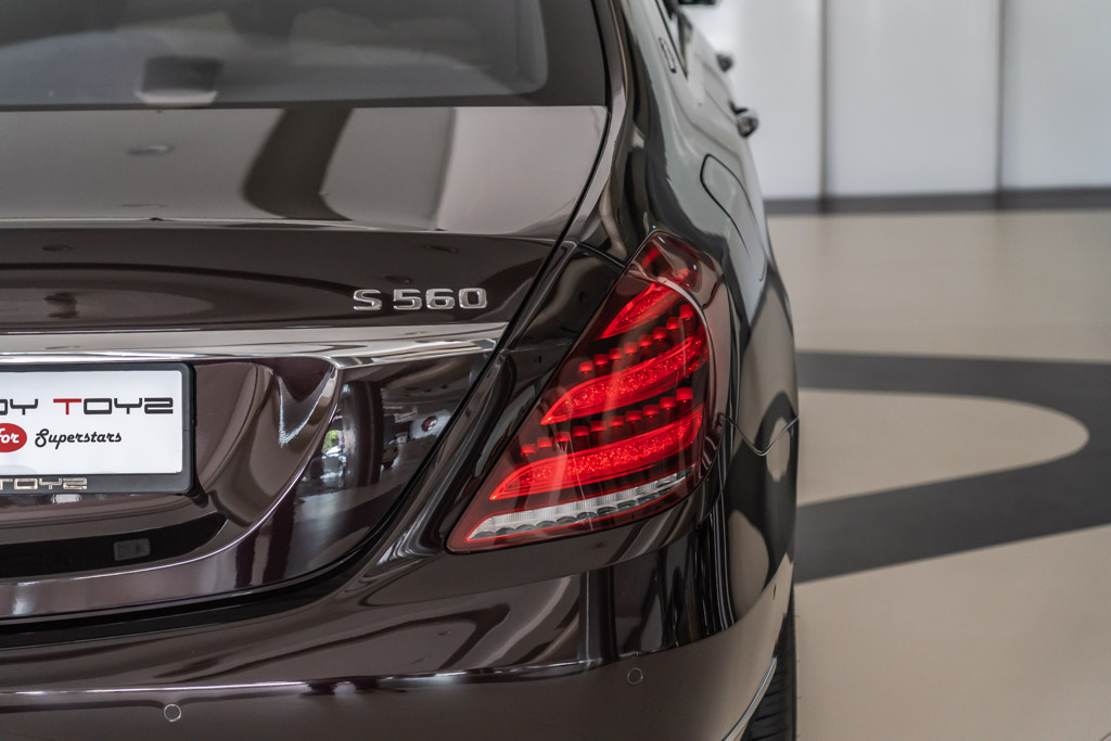 MERCEDES MAYBACH S560