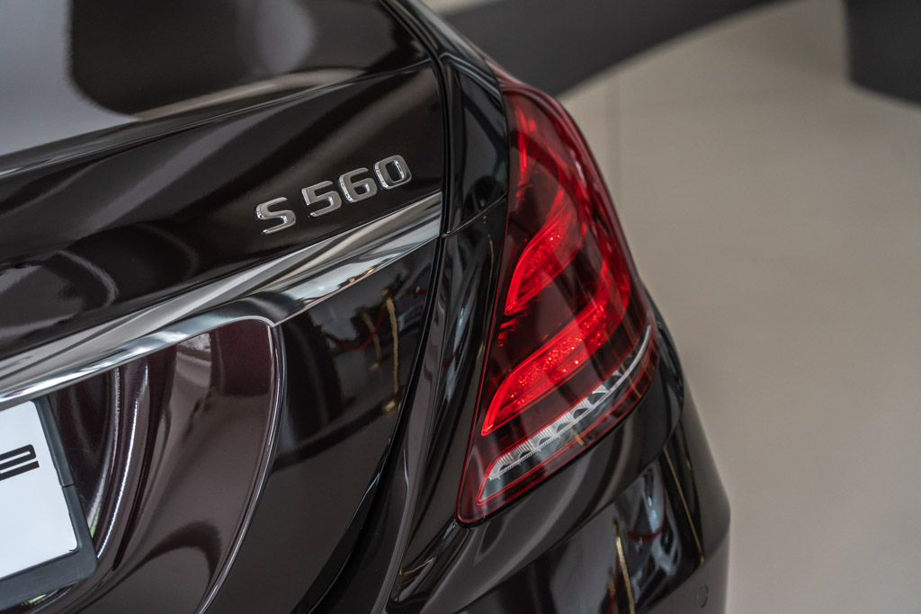 MERCEDES MAYBACH S560