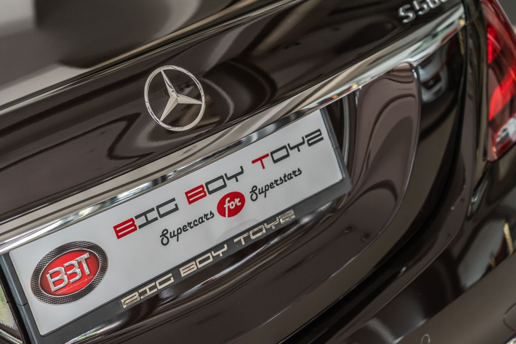 MERCEDES MAYBACH S560