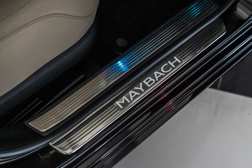 MERCEDES MAYBACH S560
