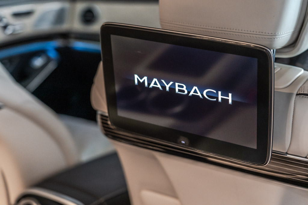 MERCEDES MAYBACH S560