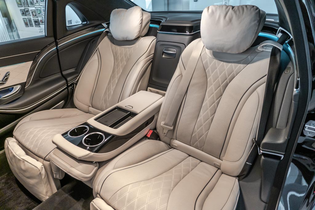 MERCEDES MAYBACH S560