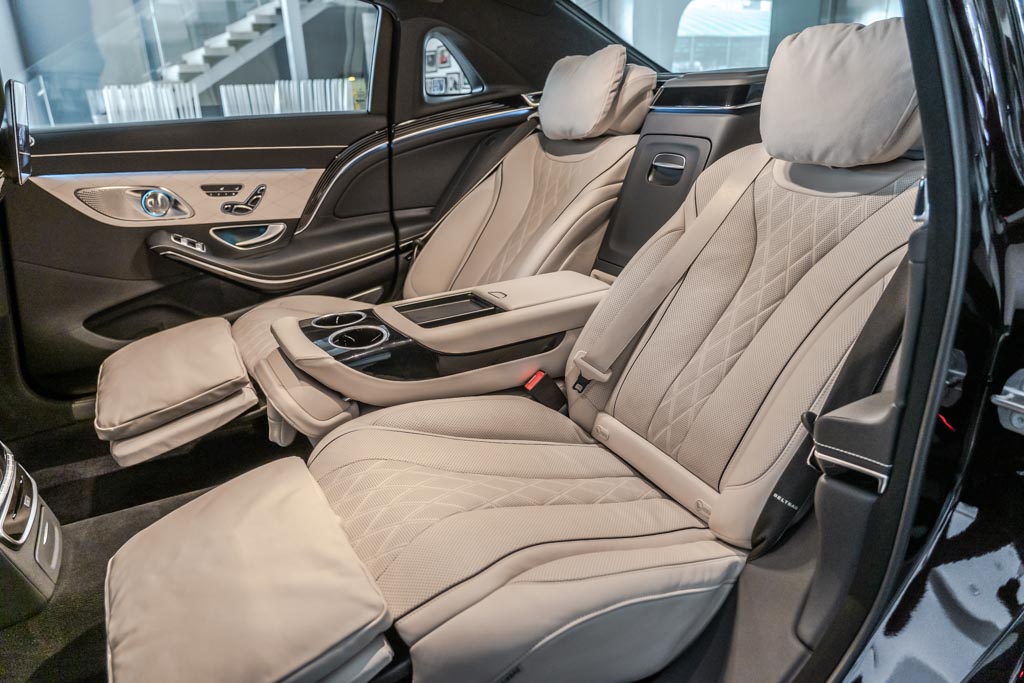 MERCEDES MAYBACH S560