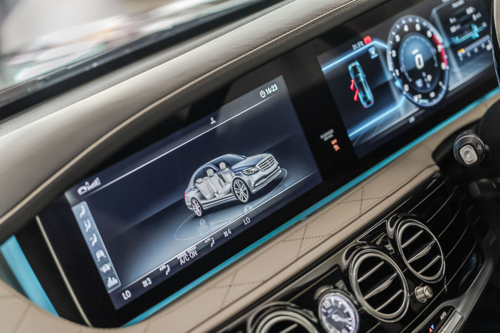 MERCEDES MAYBACH S560