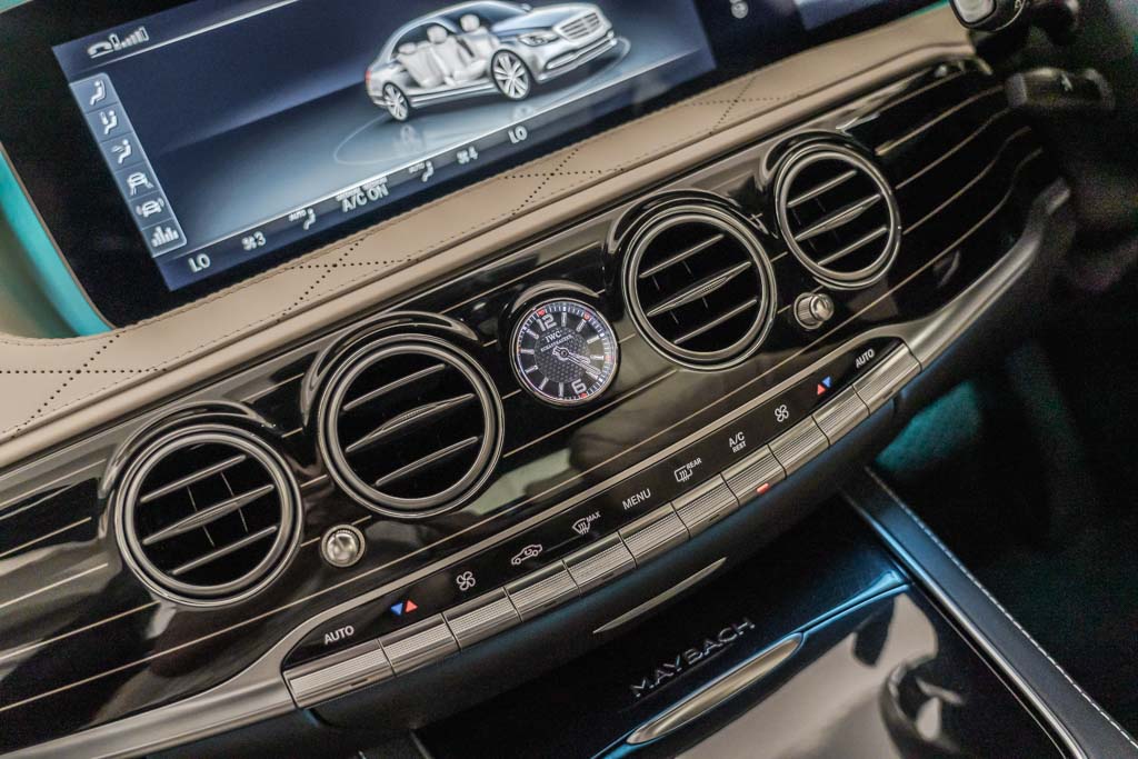 MERCEDES MAYBACH S560