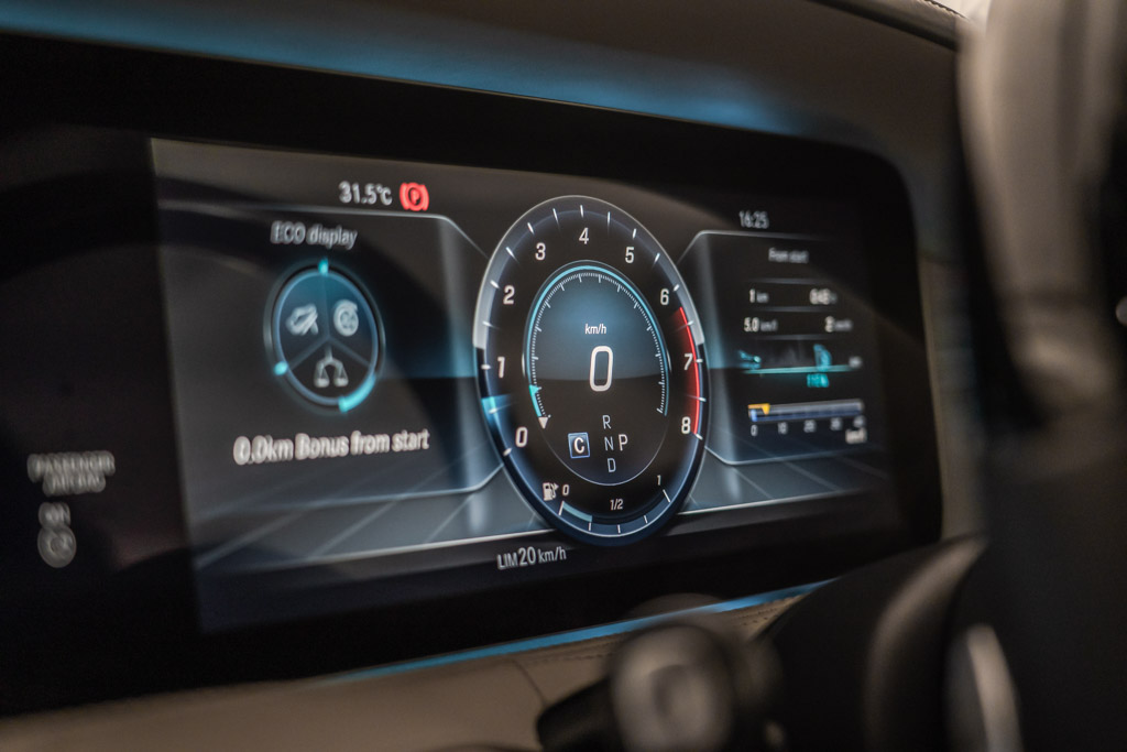 MERCEDES MAYBACH S560