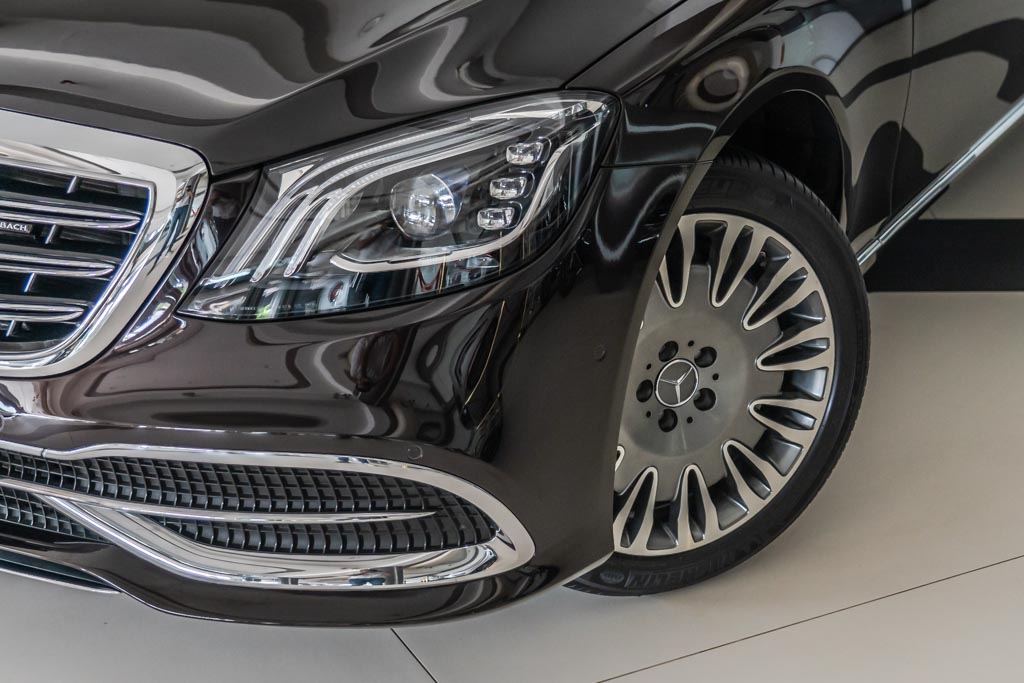 MERCEDES MAYBACH S560