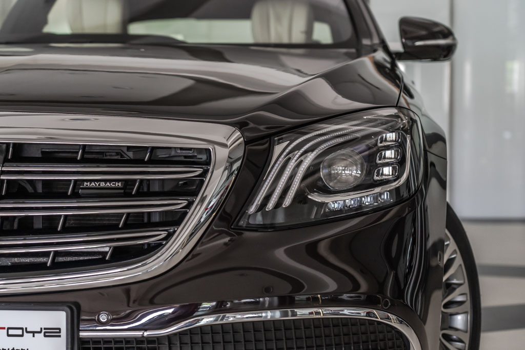 MERCEDES MAYBACH S560
