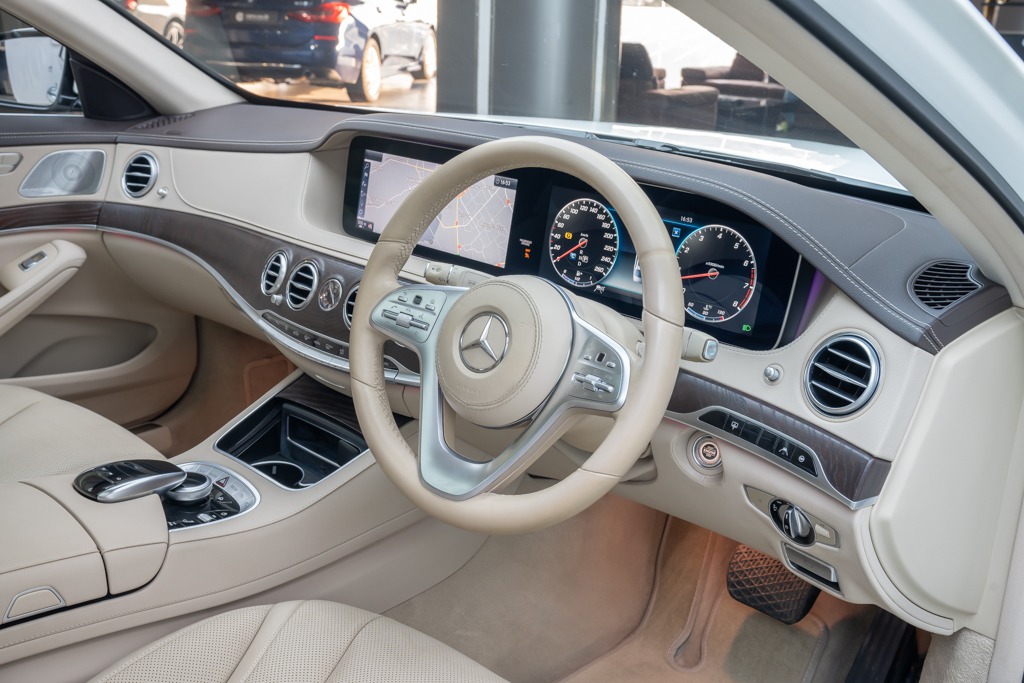 Mercedes-Benz S450