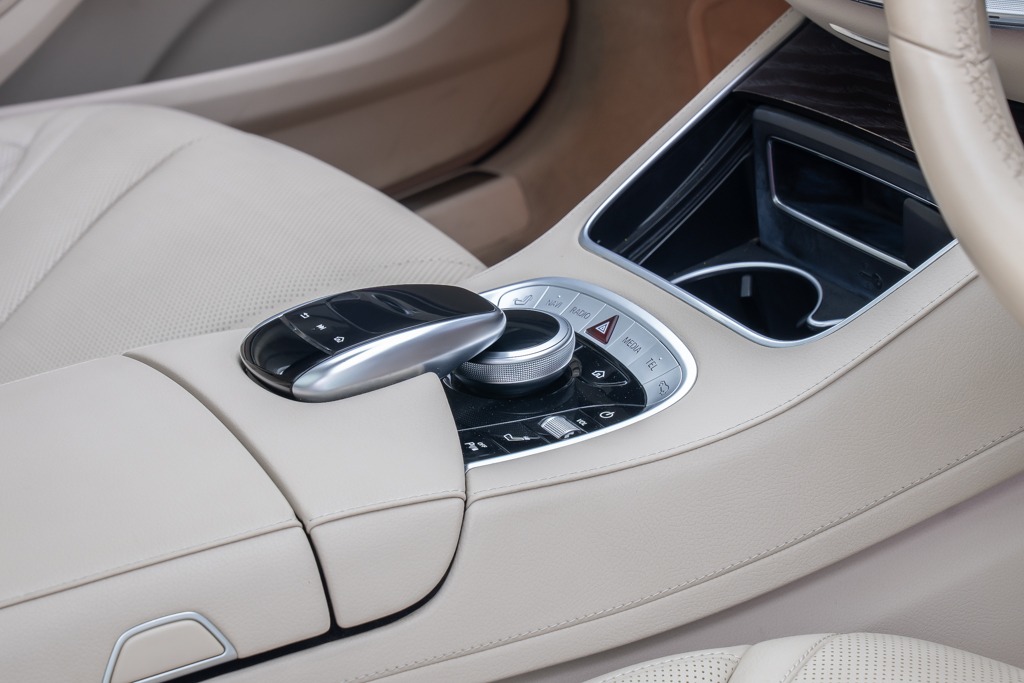 Mercedes-Benz S450