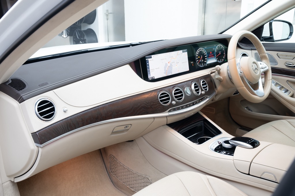 Mercedes-Benz S450