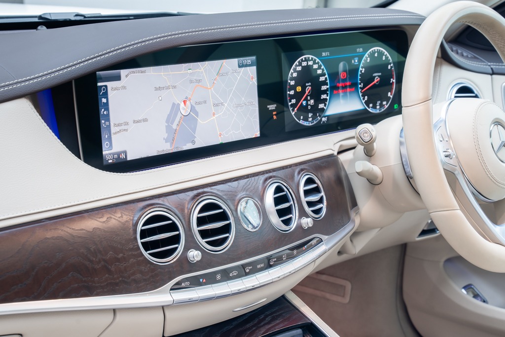 Mercedes-Benz S450