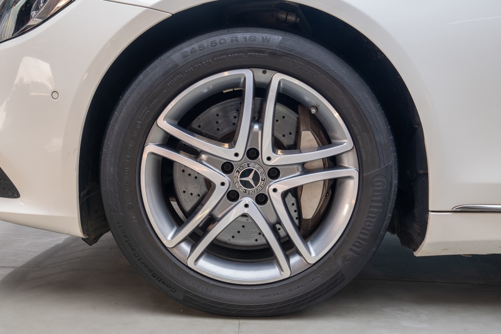 Mercedes-Benz S450
