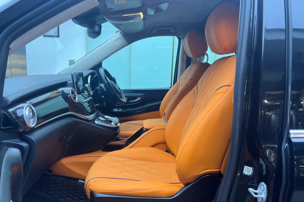 MERCEDES BENZ V220D EXCLUSIVE